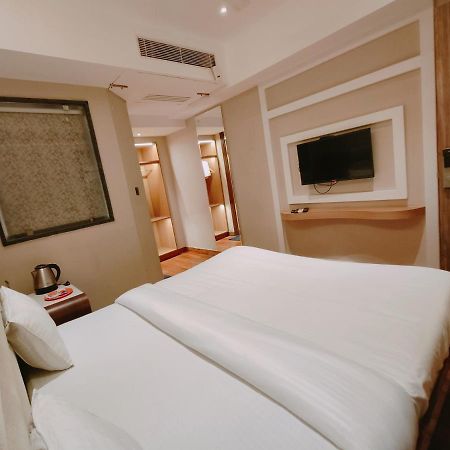 Aura Rooms Dehradun Exterior foto